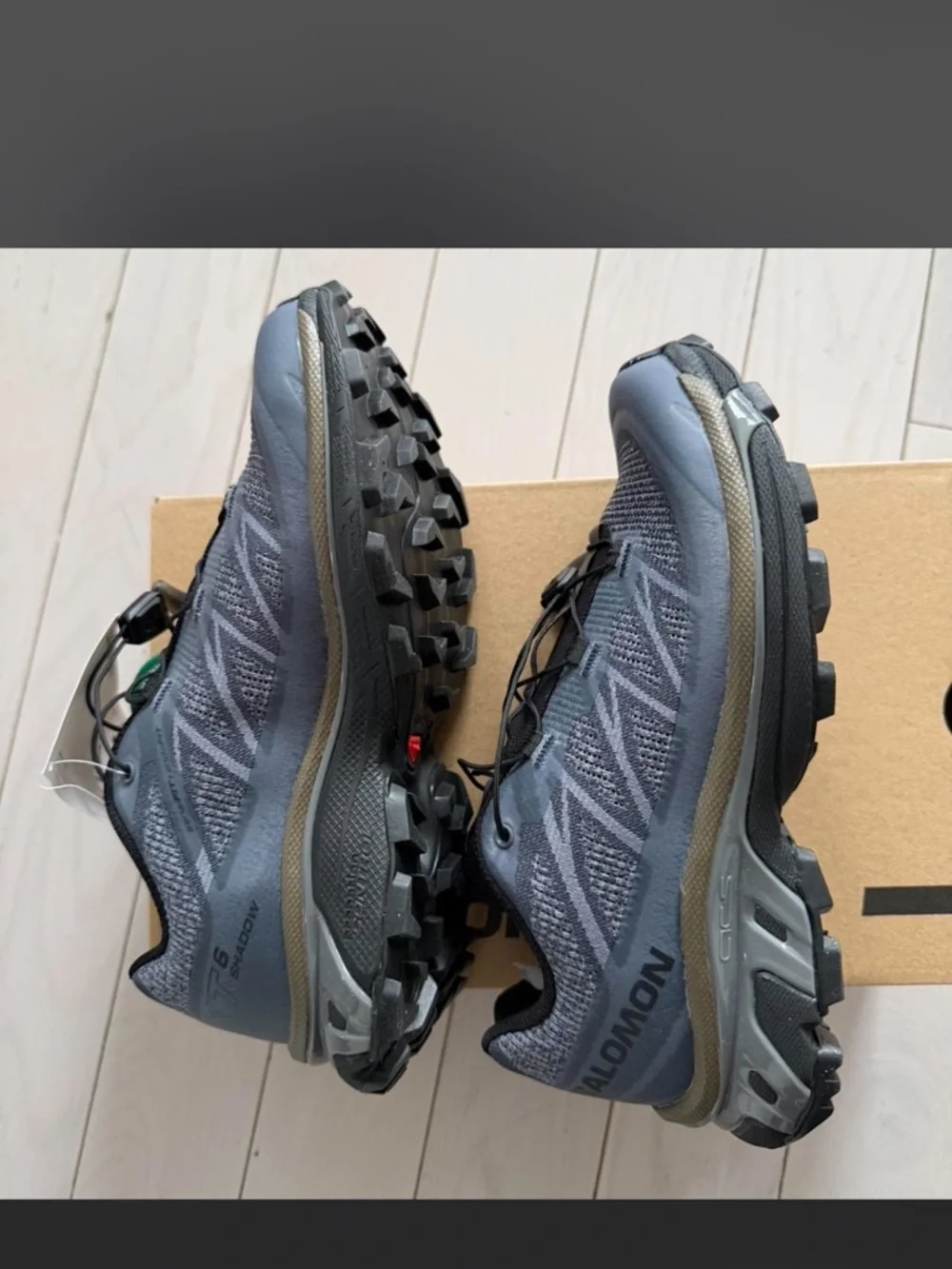 Salomon XT-6 shadow grey/blue sneakers
Size US 5 - Picture 3 of 5